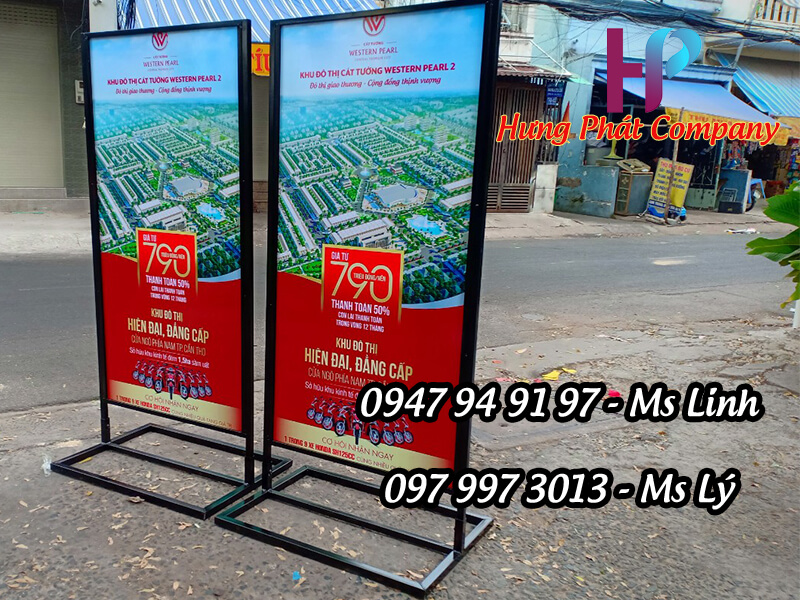 standee khung sat formex ngoai troi